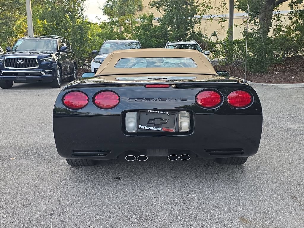 Used 2002 Chevrolet Corvette Convertible w/ Preferred Equipment Group2 RWD image 7