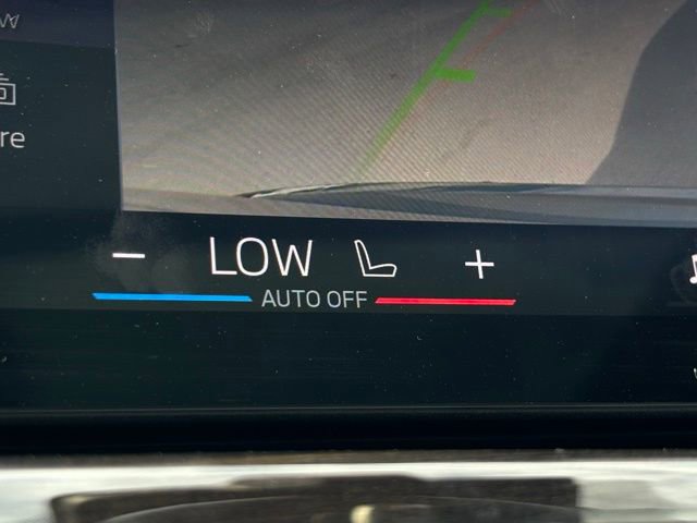 Used 2025 BMW X5 xDrive40i w/ Premium Package image 41