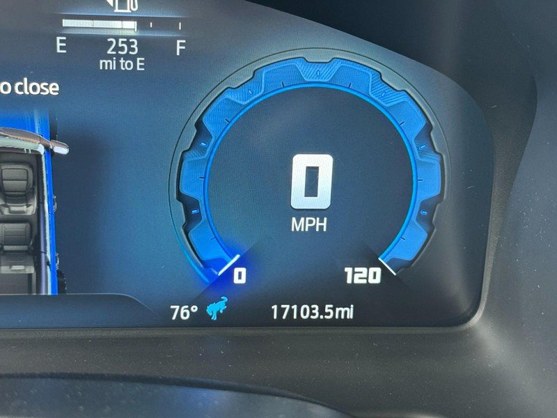 Used 2025 Ford Bronco Outer Banks AWD/4WD image 18