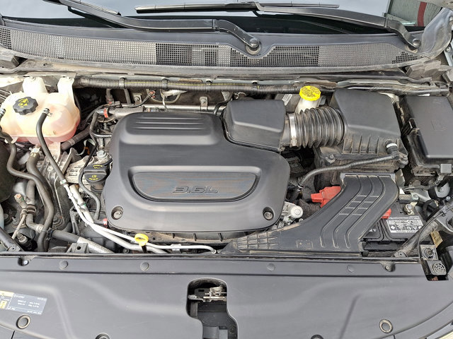 Used 2023 Chrysler Pacifica Touring-L image 27