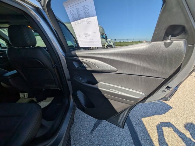 Used 2023 Chevrolet TrailBlazer ACTIV w/ Sun and Liftgate Package image 7