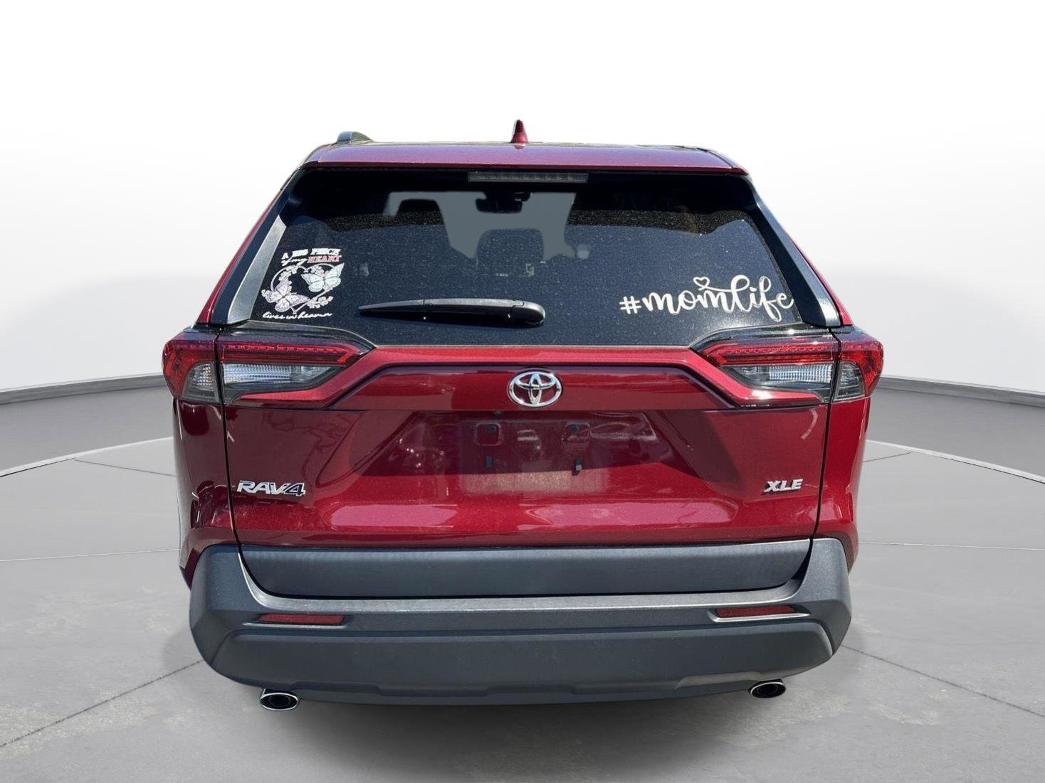 Used 2023 Toyota RAV4 XLE Premium image 7