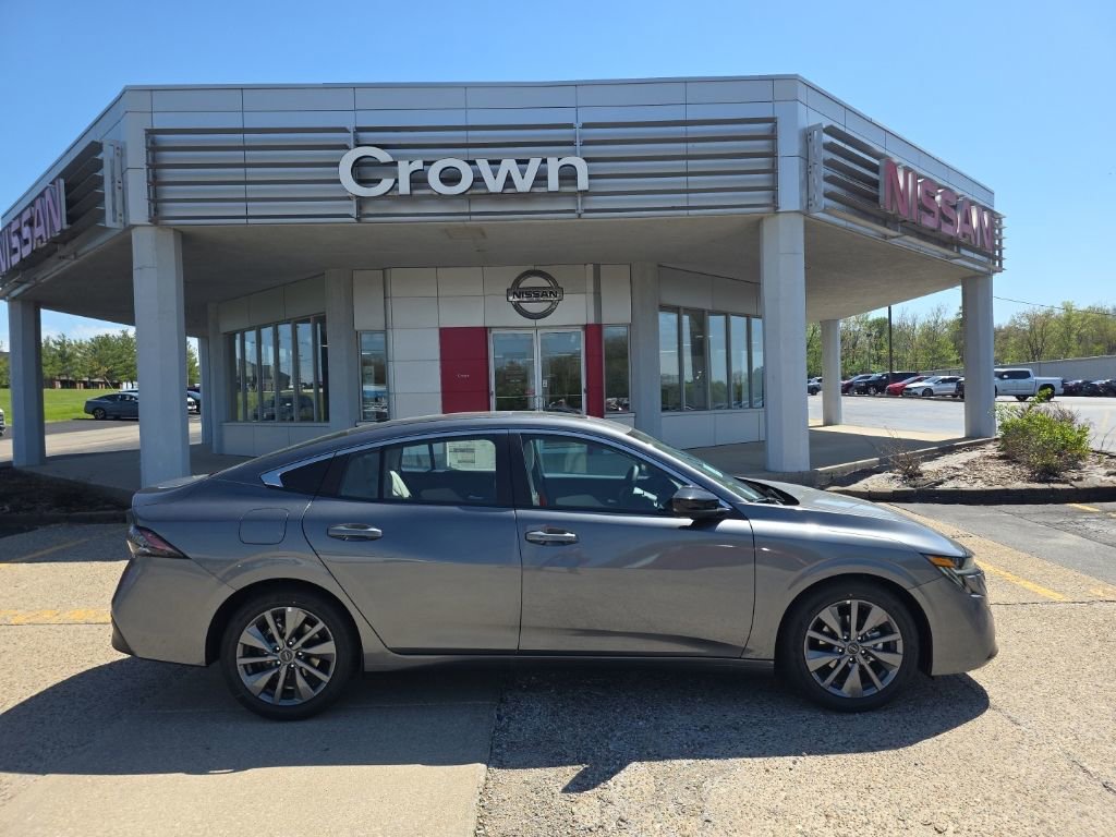 New 2026 Nissan Sentra SL FWD image 2