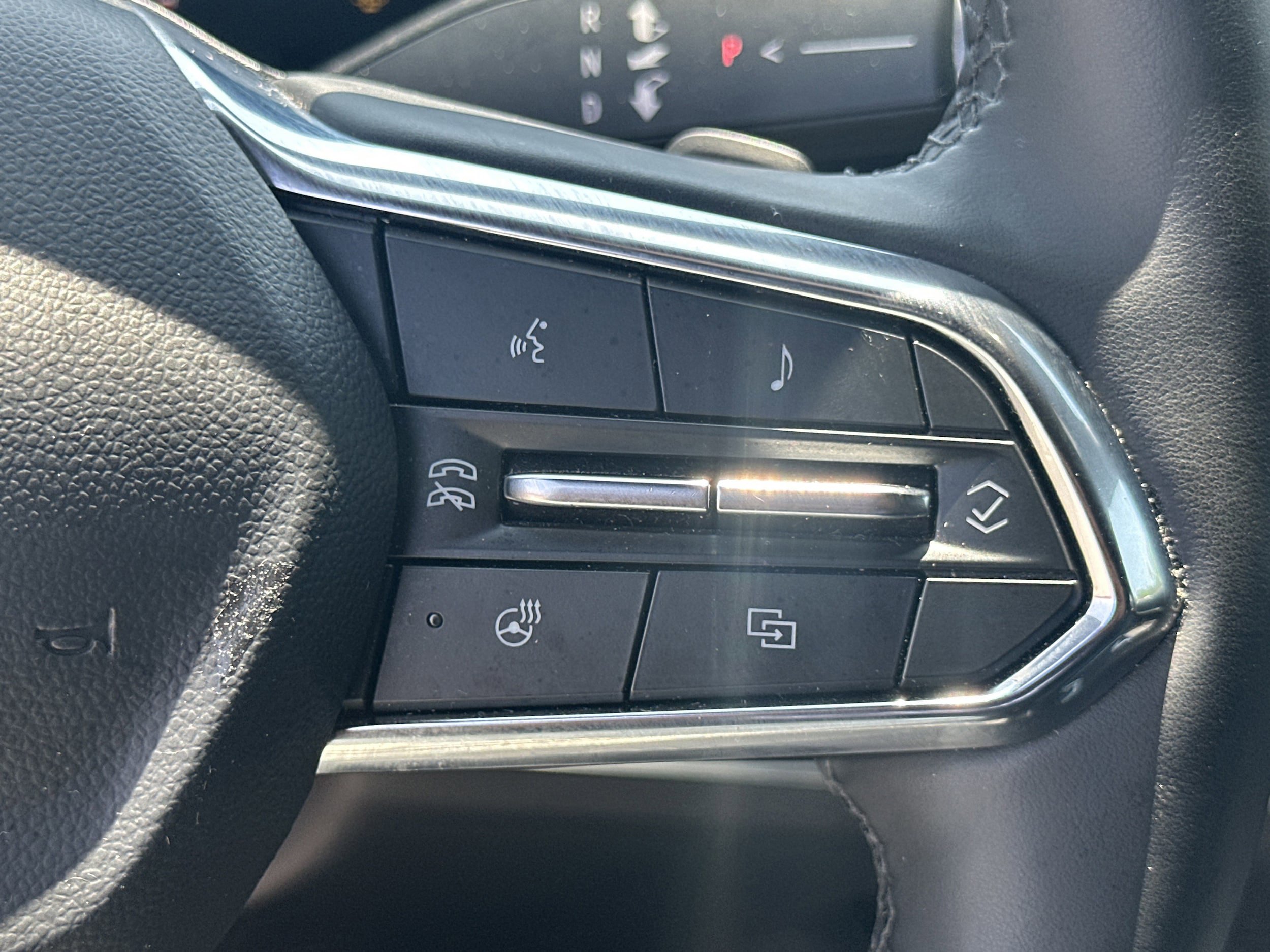 Used 2025 Chevrolet Equinox LT FWD image 25