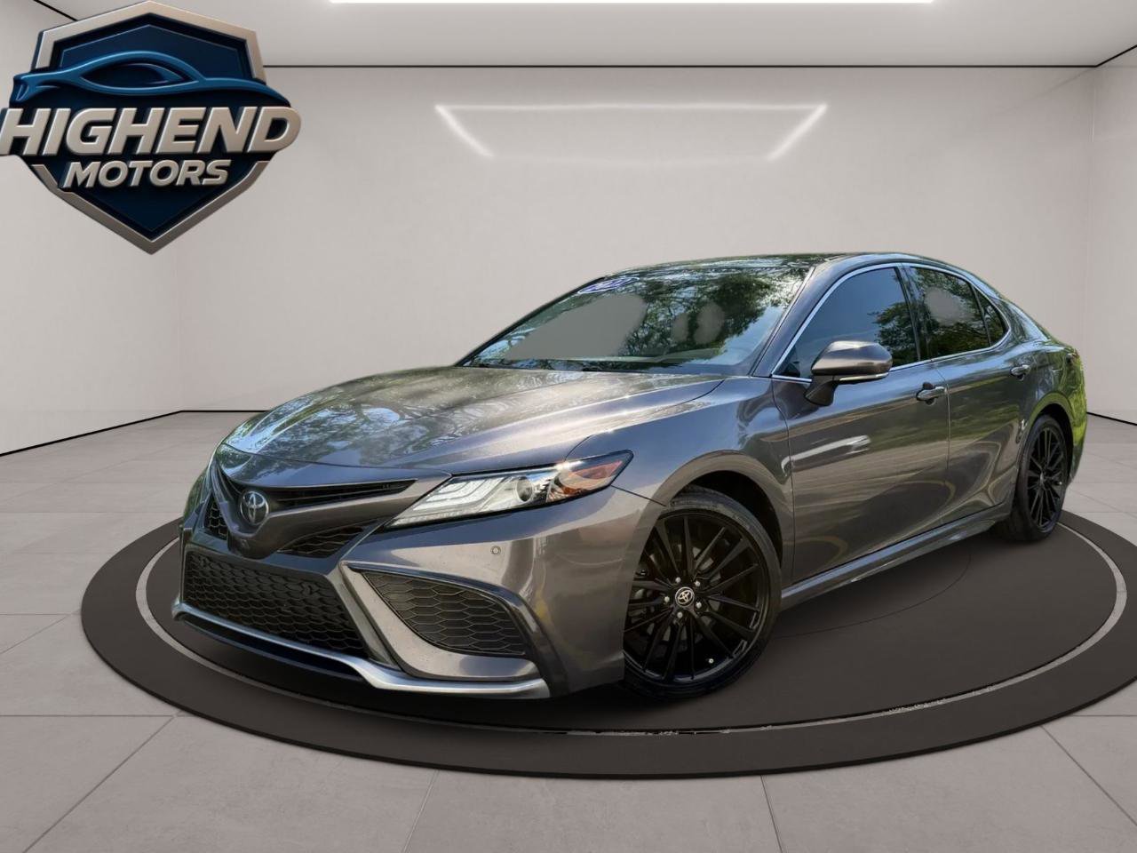 Used 2022 Toyota Camry XSE w/ Navigation Package FWD image 2