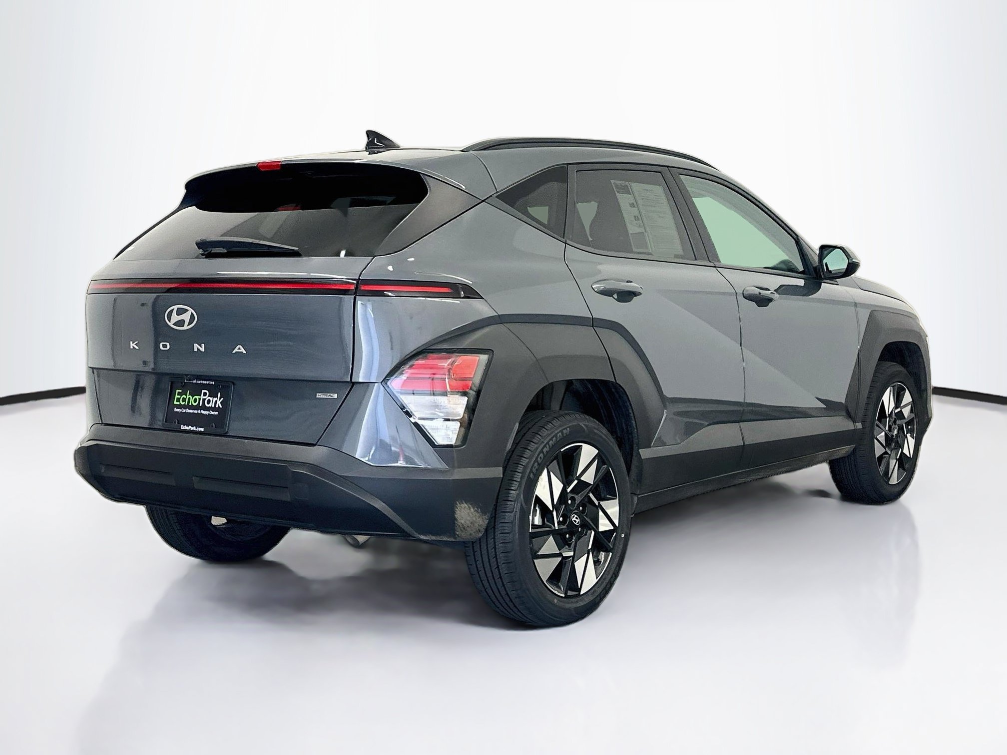 Used 2025 Hyundai Kona SEL AWD/4WD image 9