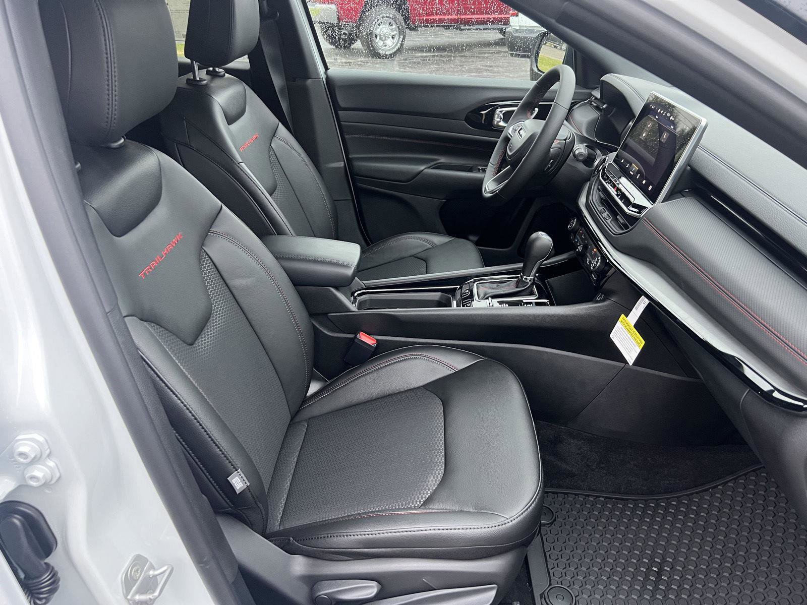 New 2026 Jeep Compass Trailhawk image 38