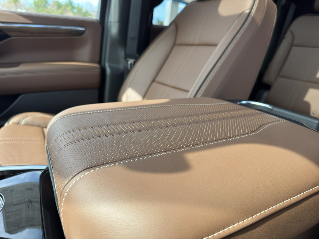 New 2026 Chevrolet Suburban High Country image 22