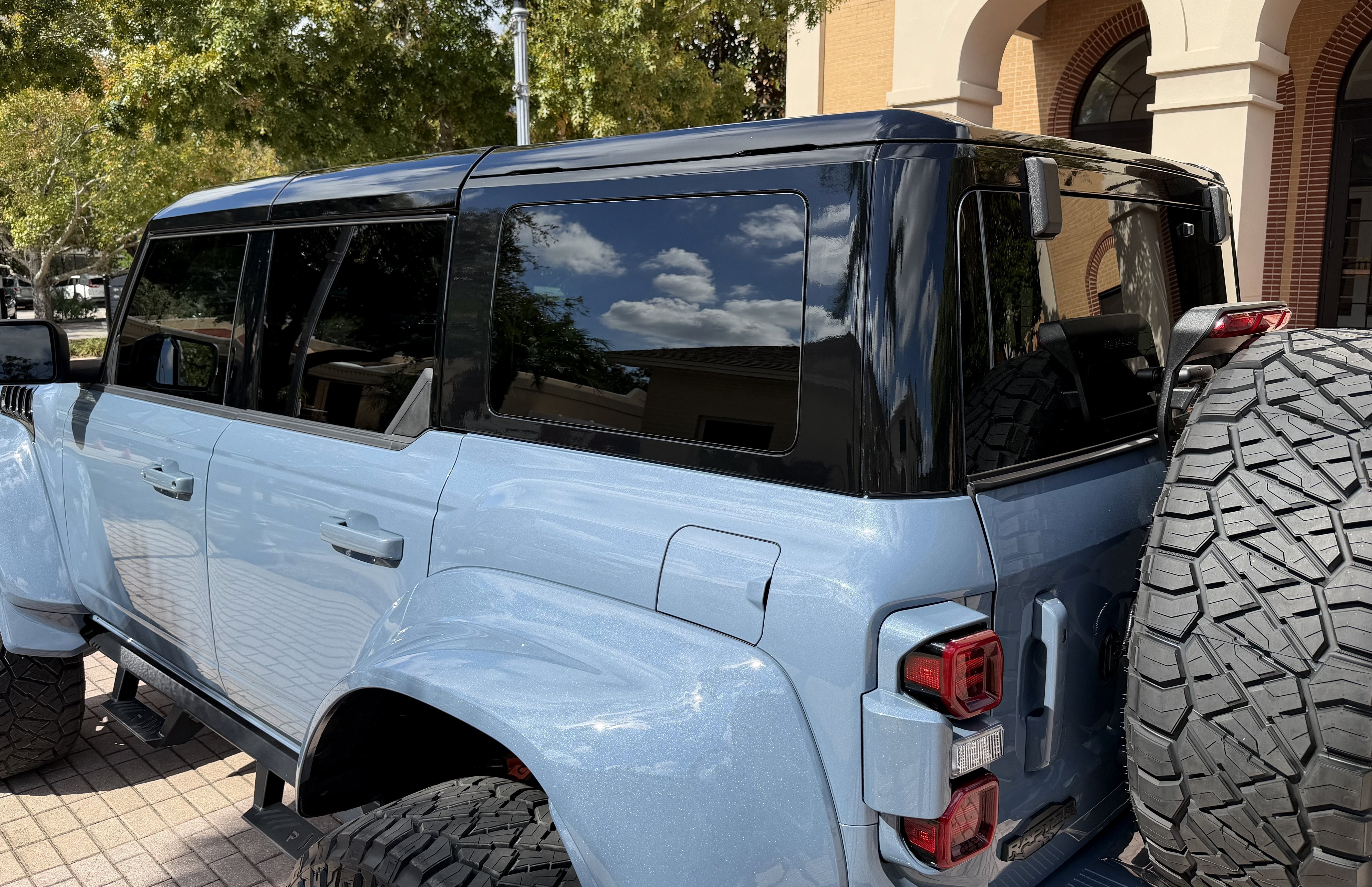 Used 2025 Ford Bronco Raptor AWD/4WD image 25