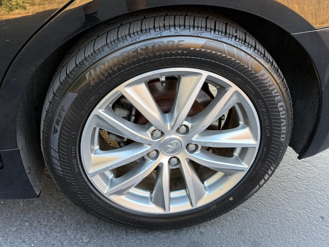 Used 2017 INFINITI Q50 2.0t w/ Moonroof Package image 10