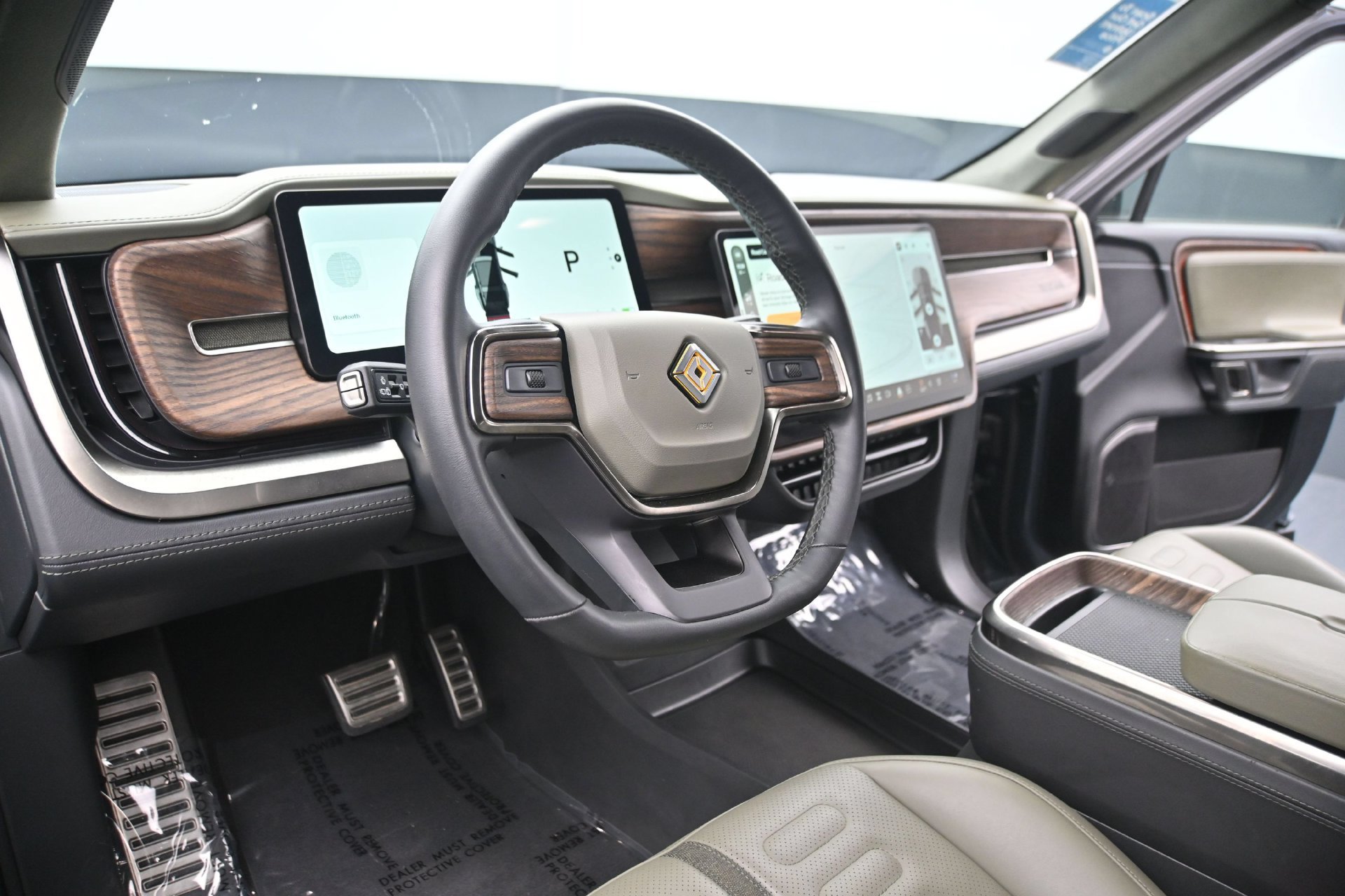 Used 2023 Rivian R1S Adventure Quad AWD/4WD image 22