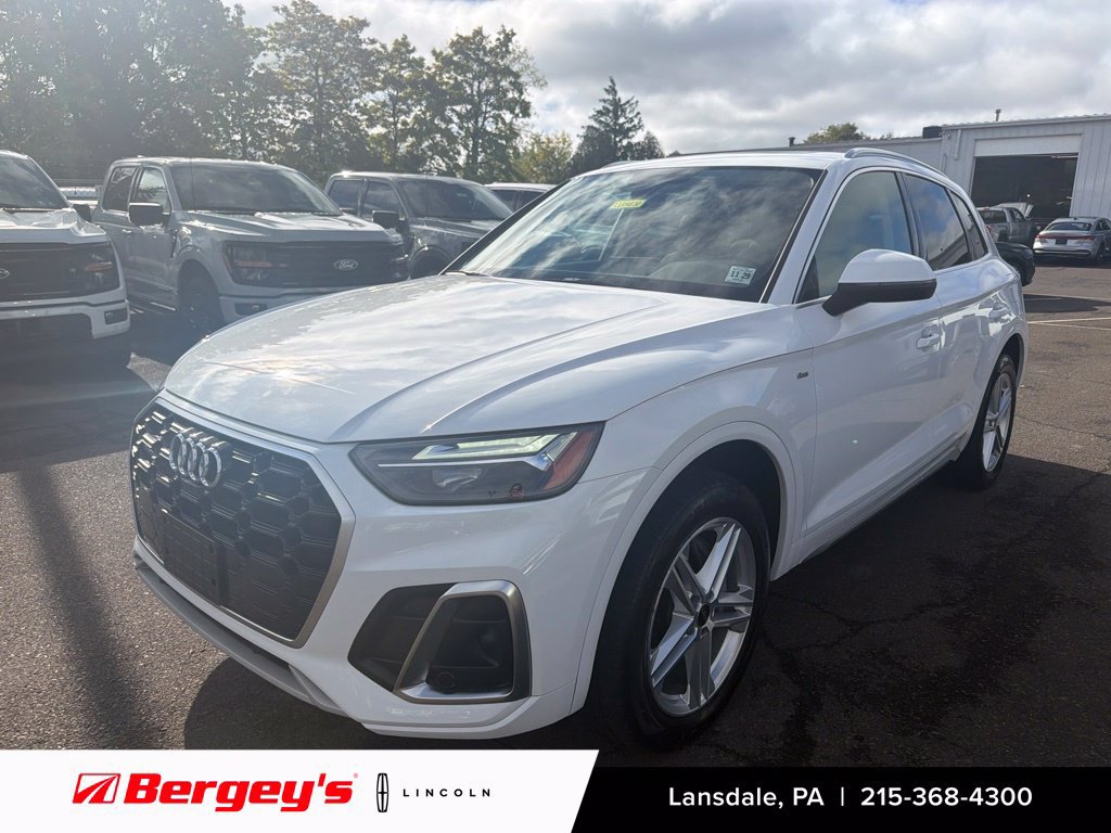 Used 2024 Audi Q5 e Premium Plus w/ Premium Plus Package AWD/4WD image 1