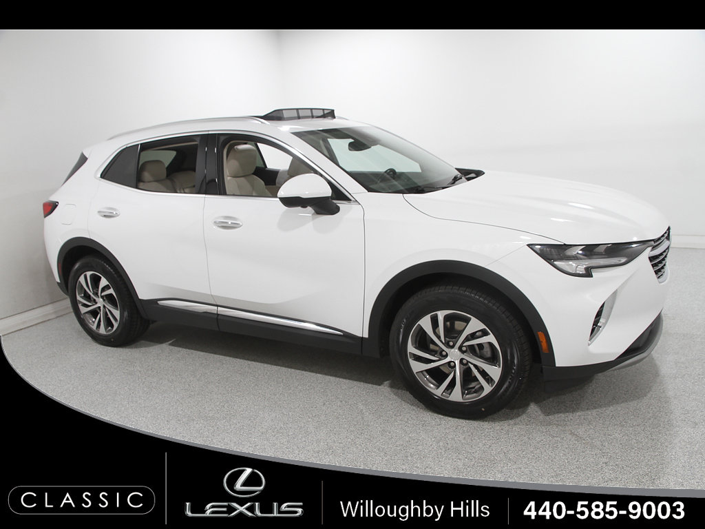 Used 2021 Buick Envision Essence w/ Technology Package I AWD/4WD image 1