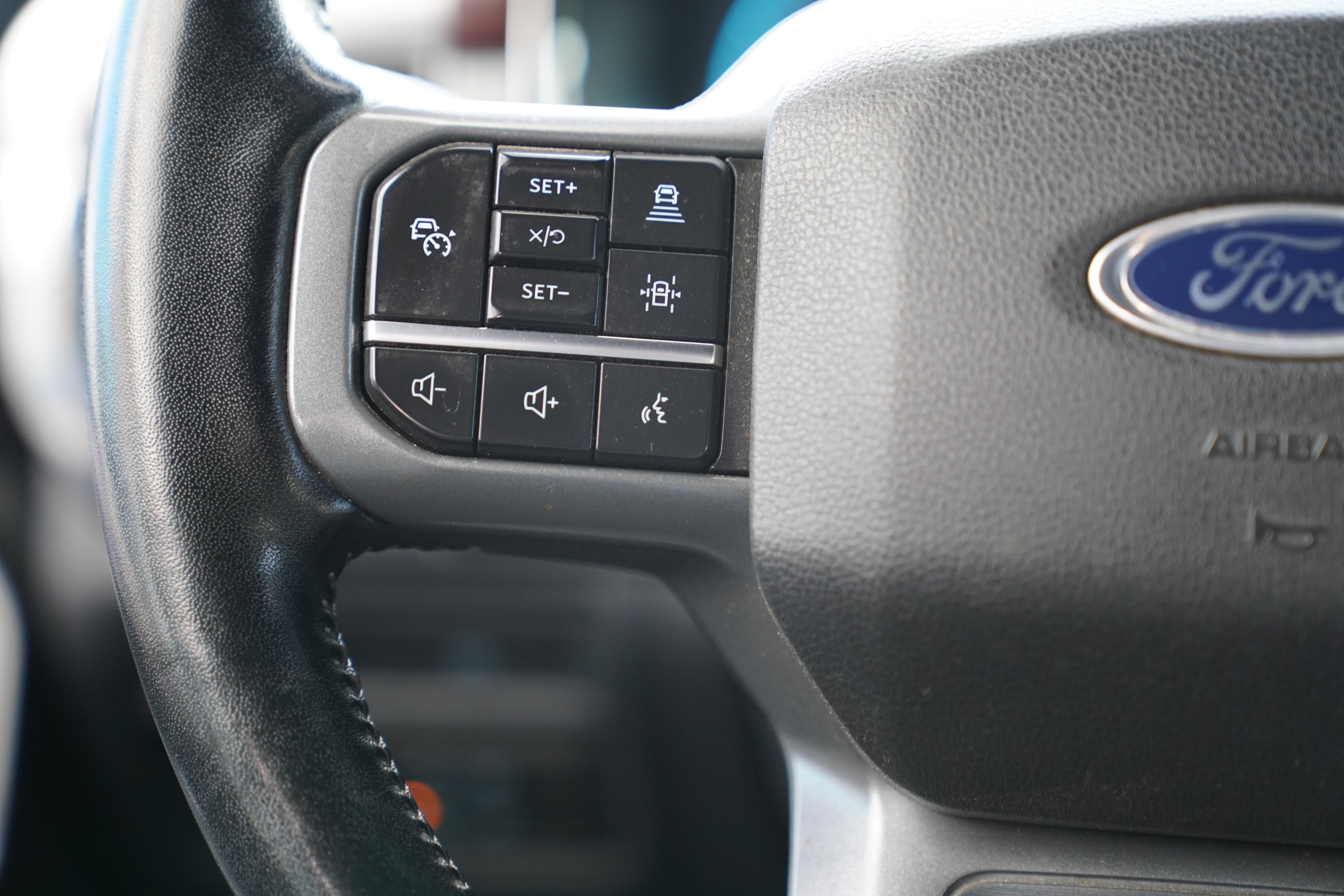 Used 2021 Ford F150 Lariat w/ Equipment Group 502A High AWD/4WD image 19