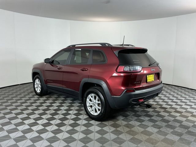 Used 2019 Jeep Cherokee Trailhawk AWD/4WD image 7