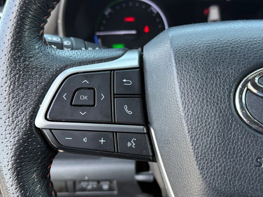 Certified 2021 Toyota Sienna XSE w/ XSE Plus Package FWD image 25