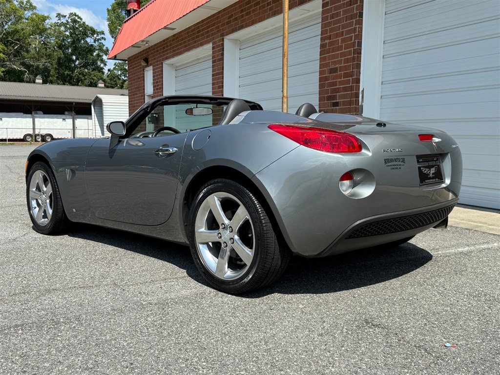 Used 2007 Pontiac Solstice Convertible w/ Premium Package image 17