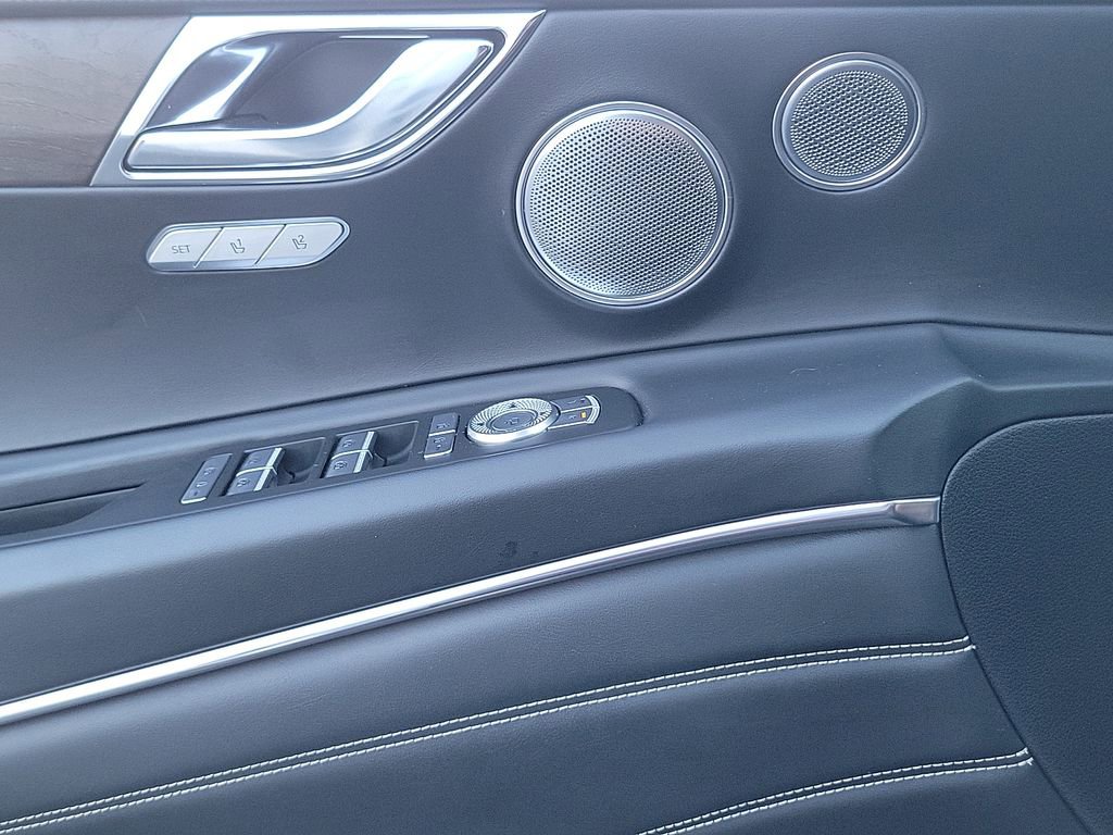 Used 2022 Genesis GV80 2.5T w/ Prestige Package 04 image 33