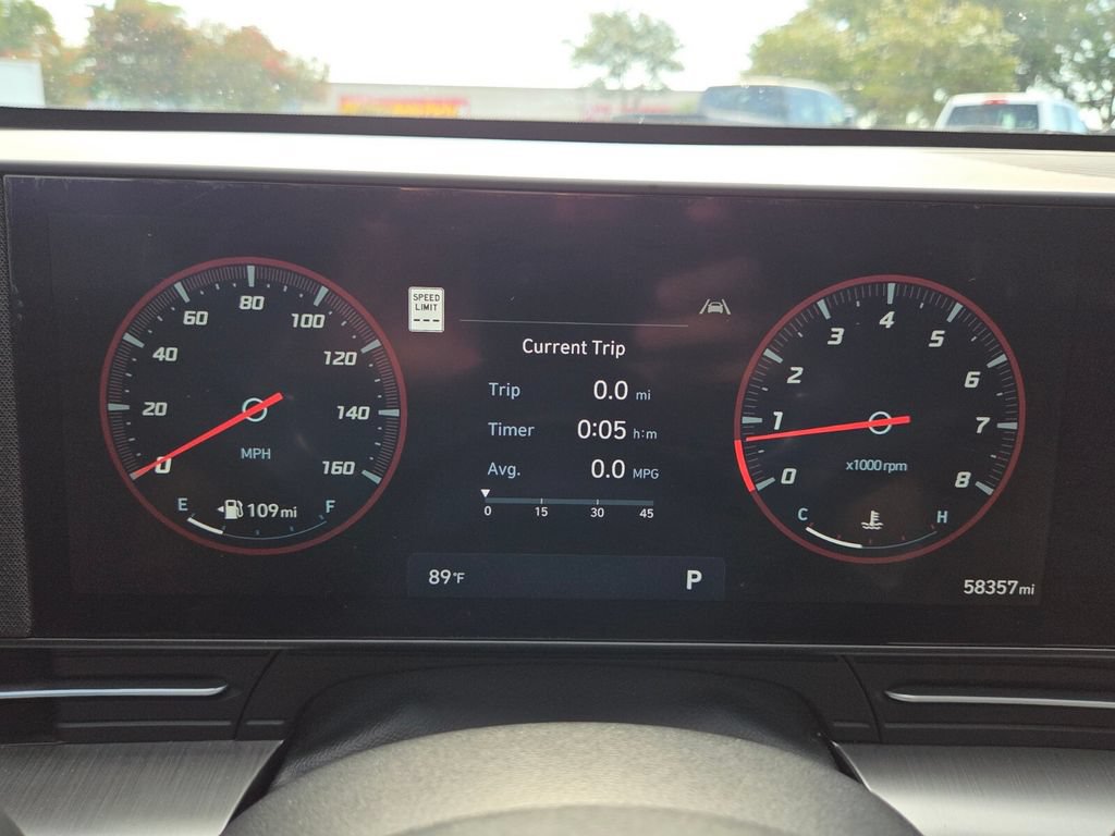 Used 2024 Hyundai Kona Limited AWD/4WD image 24