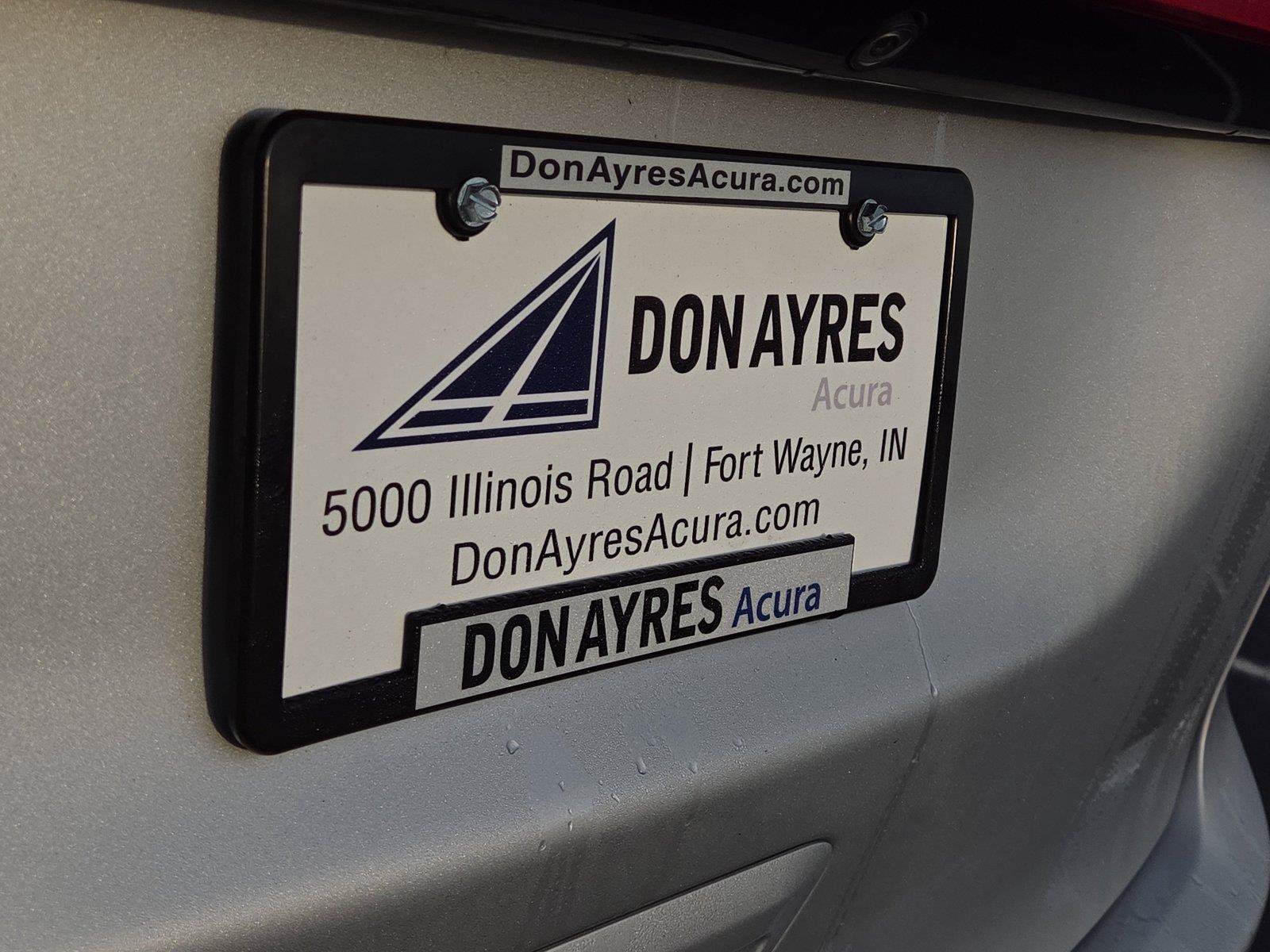 Used 2024 Chrysler Pacifica Touring-L FWD image 32