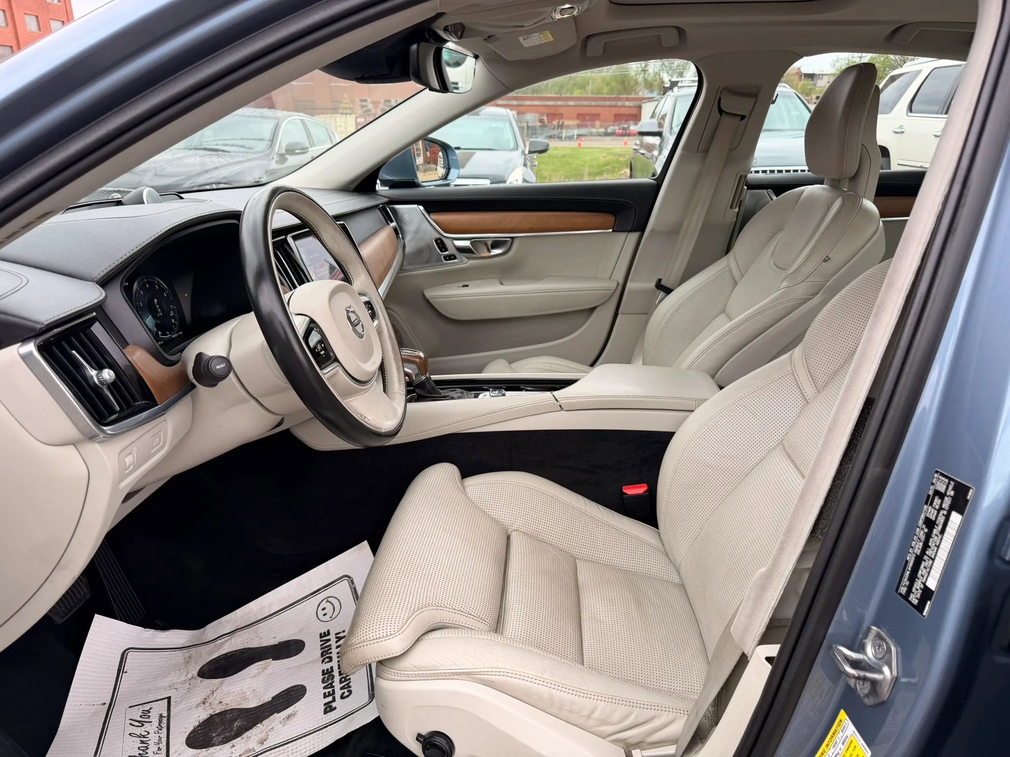 Used 2017 Volvo S90 T6 Inscription w/ Vision Package AWD/4WD image 14