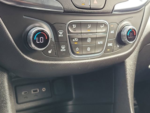 Used 2024 Chevrolet Equinox LT image 30