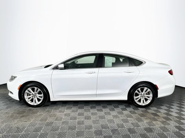 Used 2016 Chrysler 200 Limited FWD image 3