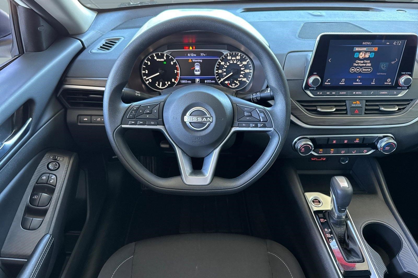 Used 2025 Nissan Altima 2.5 SV image 27