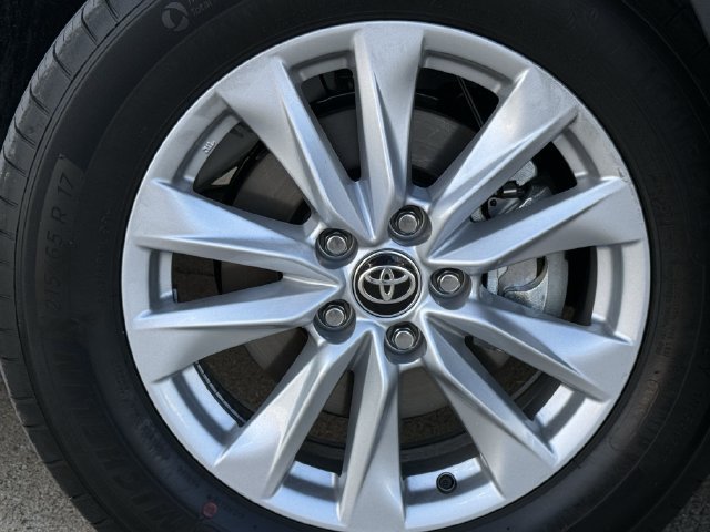 Used 2026 Toyota Corolla Cross LE FWD image 10