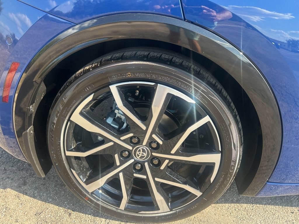 New 2026 Toyota Prius XSE Premium image 5