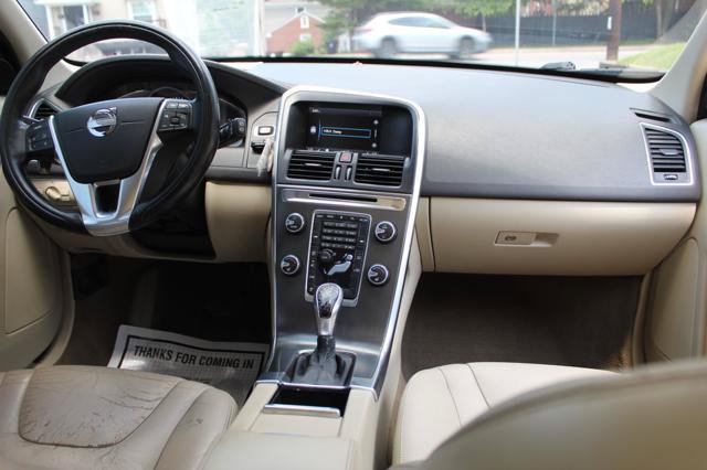 Used 2015 Volvo XC60 T6 Premier Plus AWD/4WD image 25