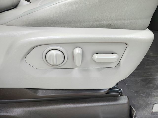 Used 2019 GMC Sierra 1500 SLT w/ SLT Premium Package image 37