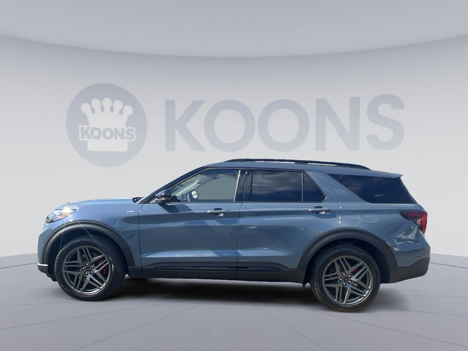 New 2026 Ford Explorer ST-Line w/ ST-Line Street Pack image 2