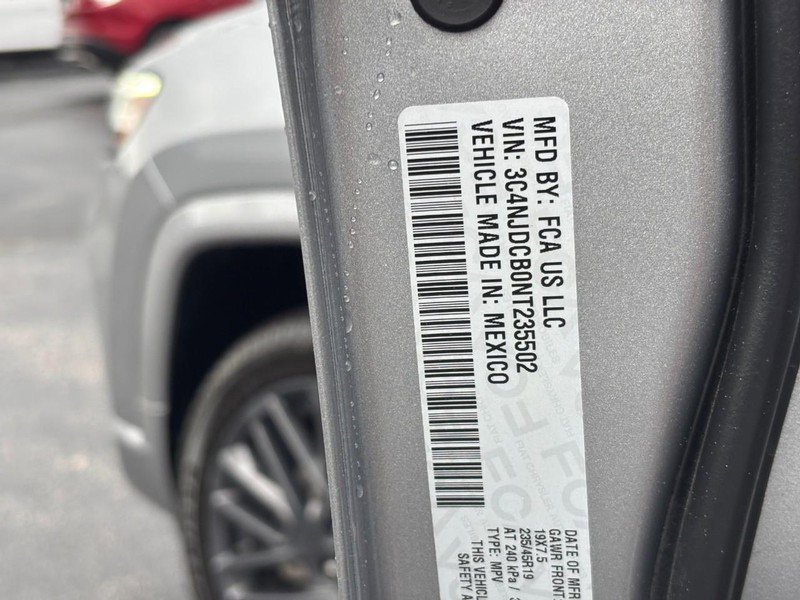 Used 2022 Jeep Compass High Altitude AWD/4WD image 25