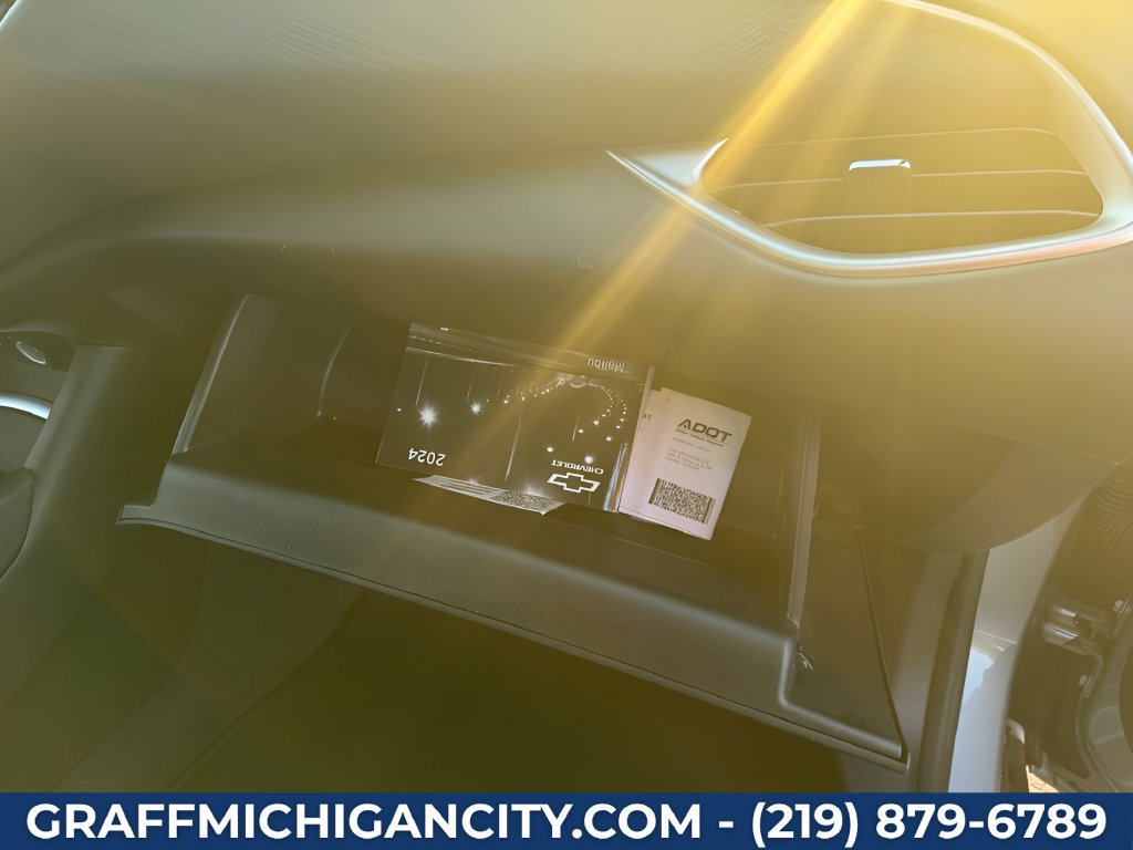 Used 2024 Chevrolet Malibu LT FWD image 28