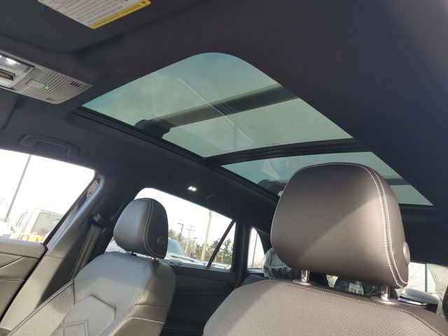 New 2026 Volkswagen Atlas Cross Sport SE AWD/4WD image 13