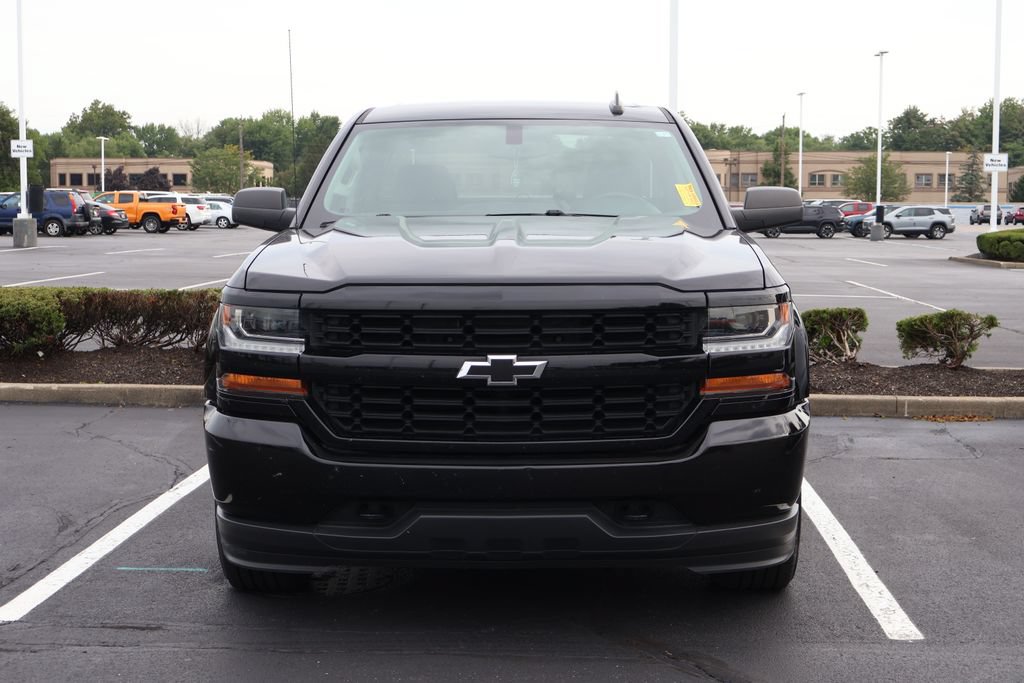 Used 2018 Chevrolet Silverado 1500 Custom w/ Custom Value Package AWD/4WD image 2