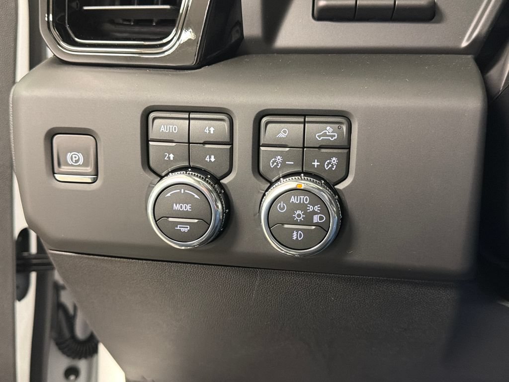 New 2026 GMC Sierra 1500 AT4 w/ AT4 Premium Package AWD/4WD image 31