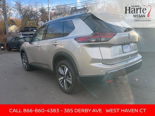 Certified 2025 Nissan Rogue SL image 3