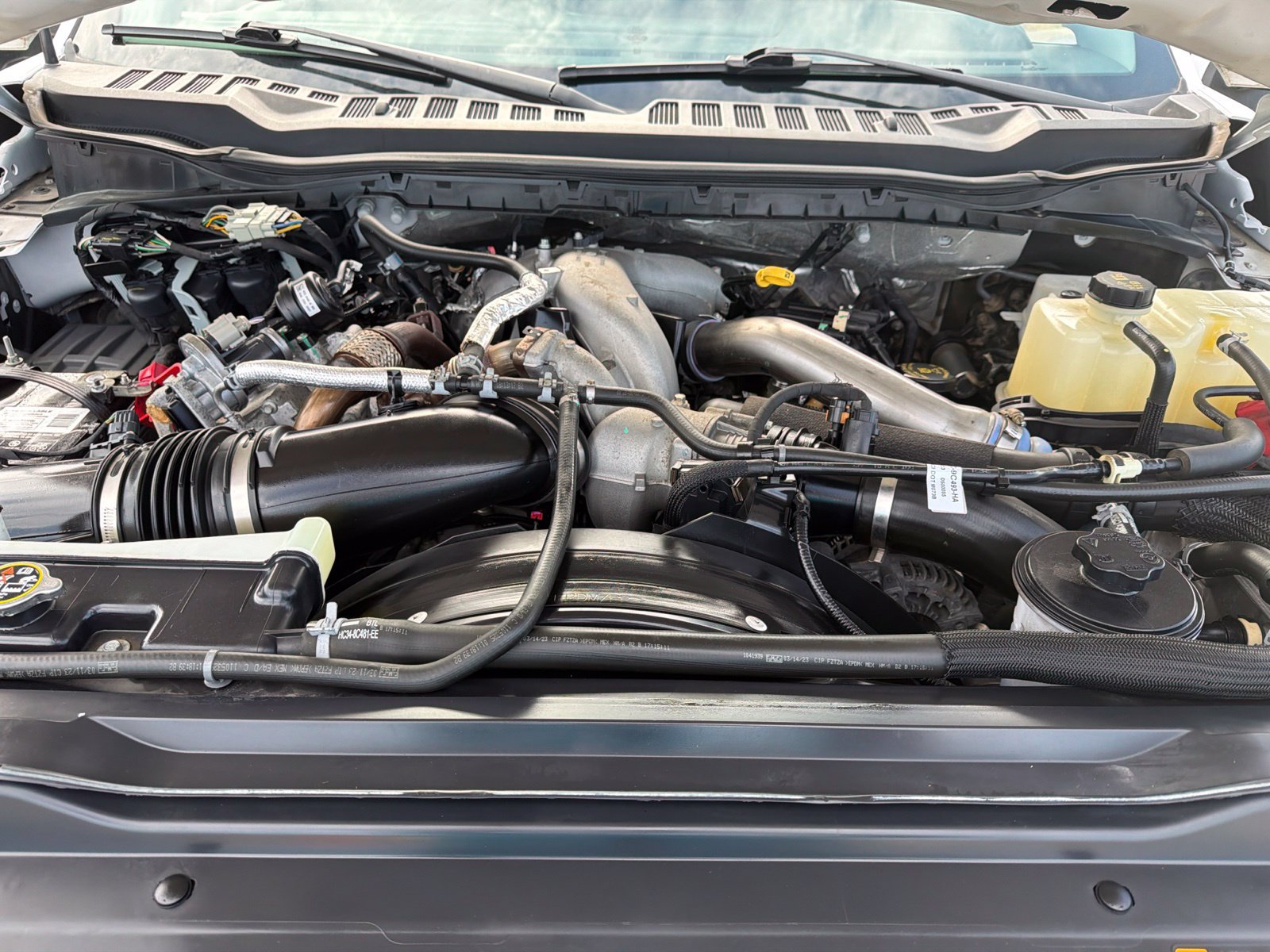 Used 2023 Ford F450 Lariat AWD/4WD image 11