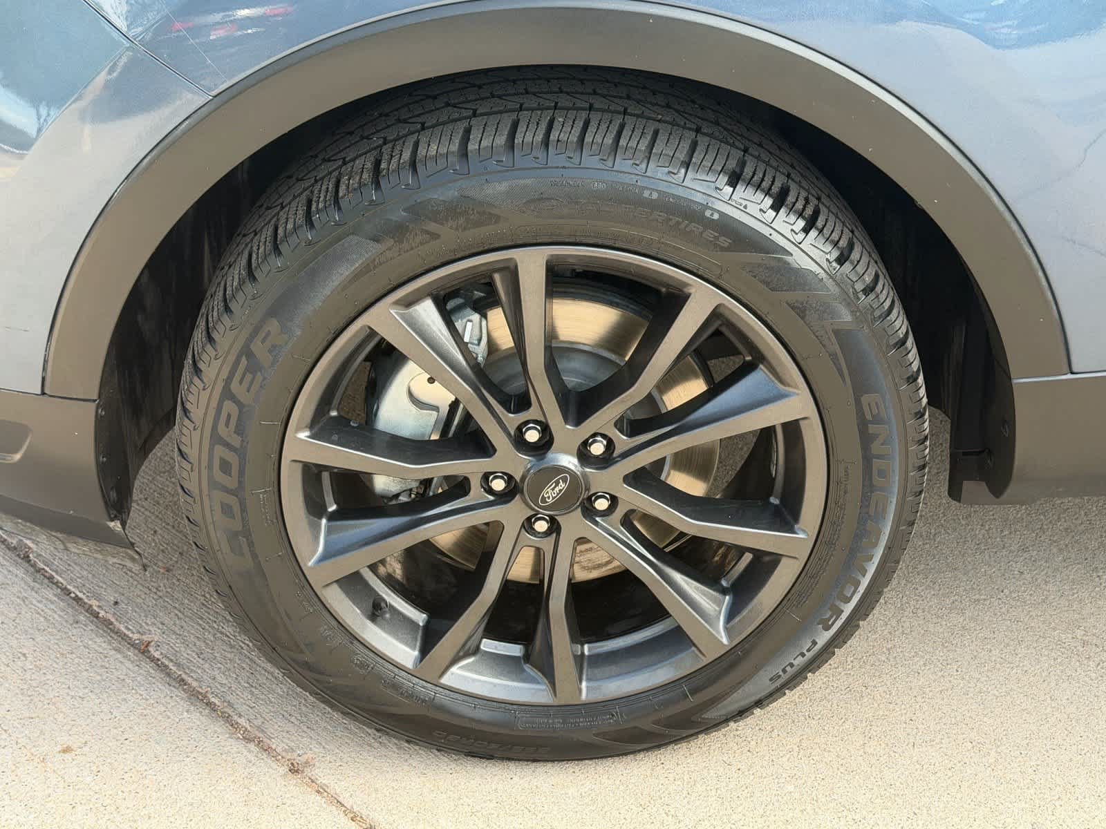 Used 2019 Ford Explorer XLT w/ Equipment Group 202A AWD/4WD image 10