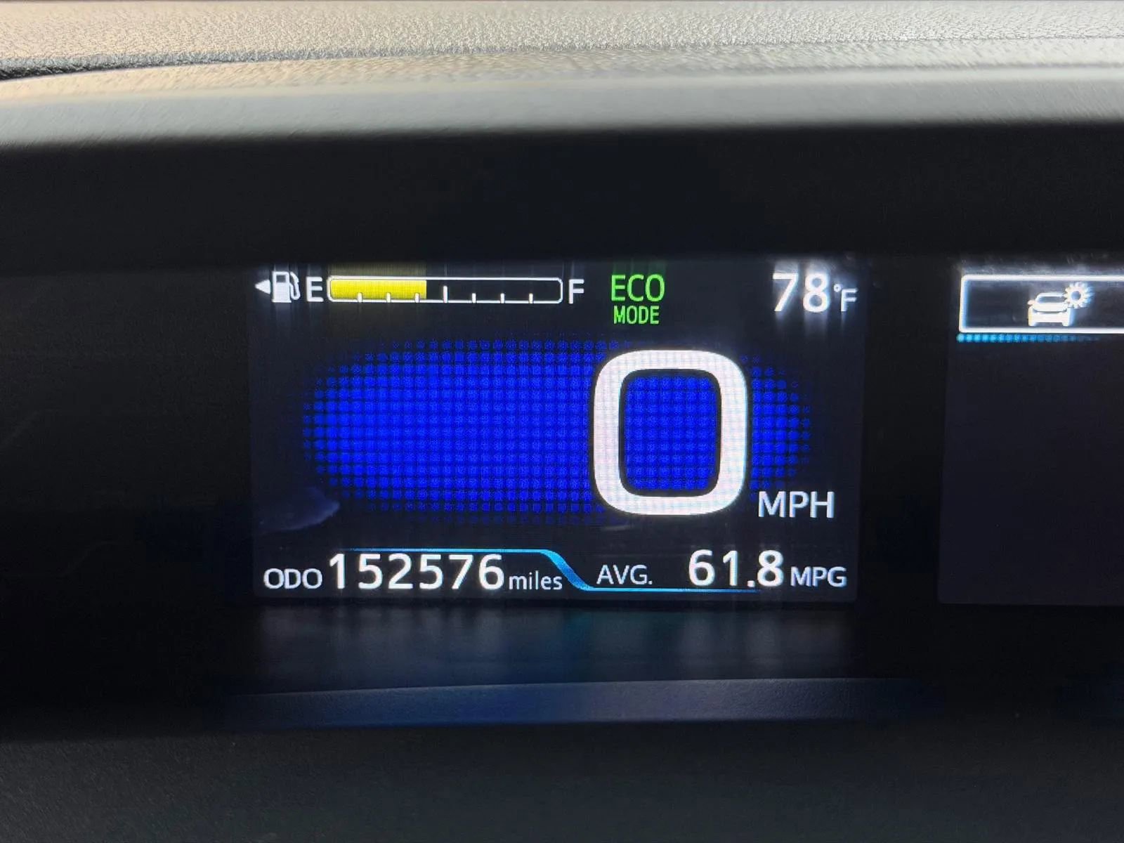Used 2017 Toyota Prius Prime Premium w/ Preferred Accessory Package FWD image 40