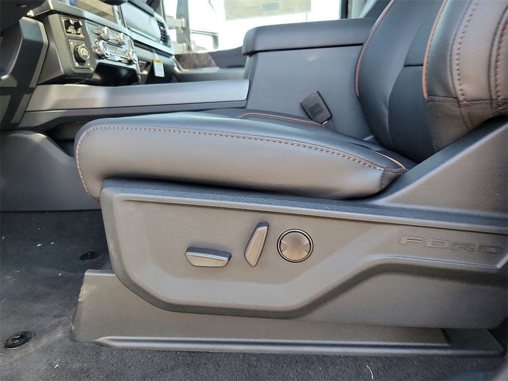 New 2026 Ford F250 Lariat image 13