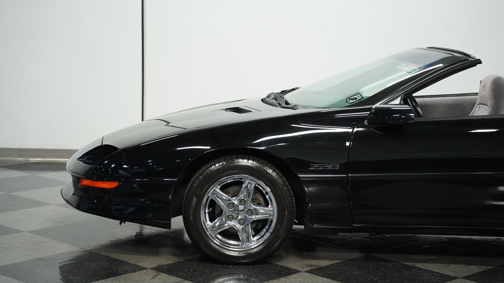 Used 1997 Chevrolet Camaro Z28 w/ Preferred Equipment Group 2 image 21