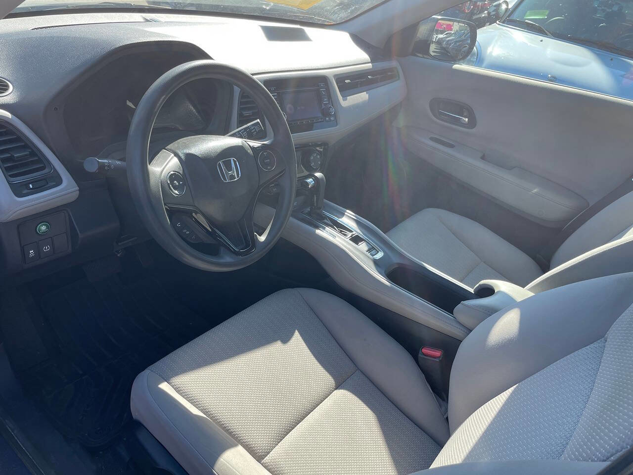 Used 2017 Honda HR-V LX image 13