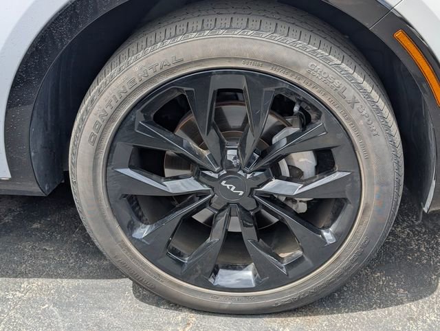 Certified 2023 Kia Sorento SX FWD image 3