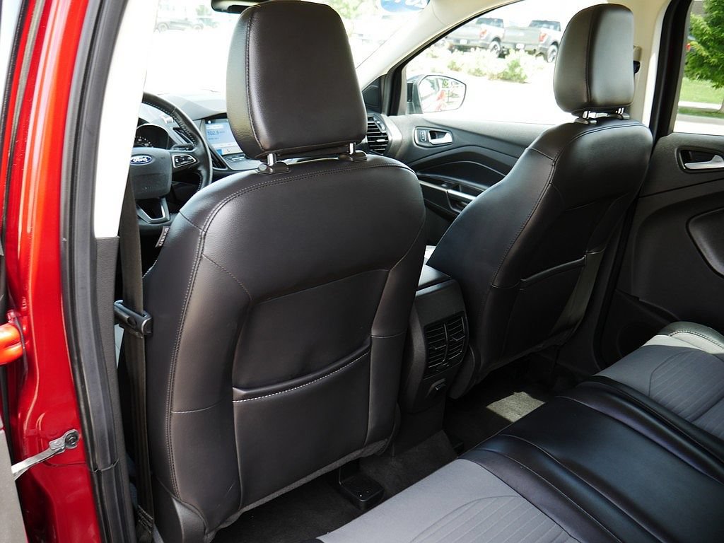 Used 2019 Ford Escape SE AWD/4WD image 16