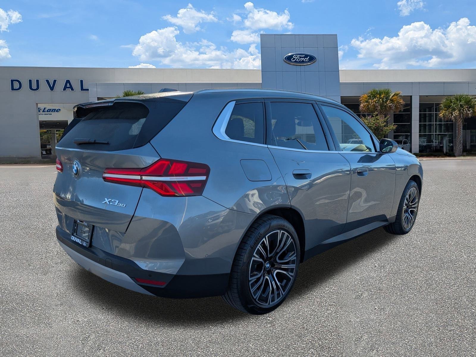 Used 2025 BMW X3 xDrive30i w/ Convenience Package image 4