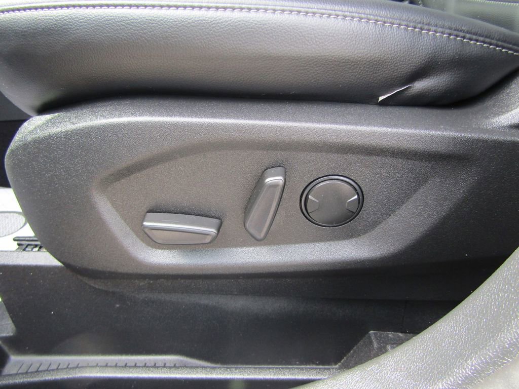 Used 2024 Ford Edge SEL w/ Convenience Package image 22