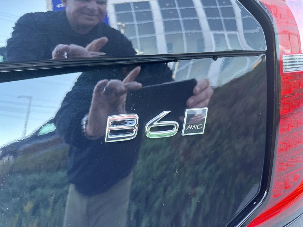 New 2026 Volvo XC90 B6 Plus w/ Protection Package Premier image 7